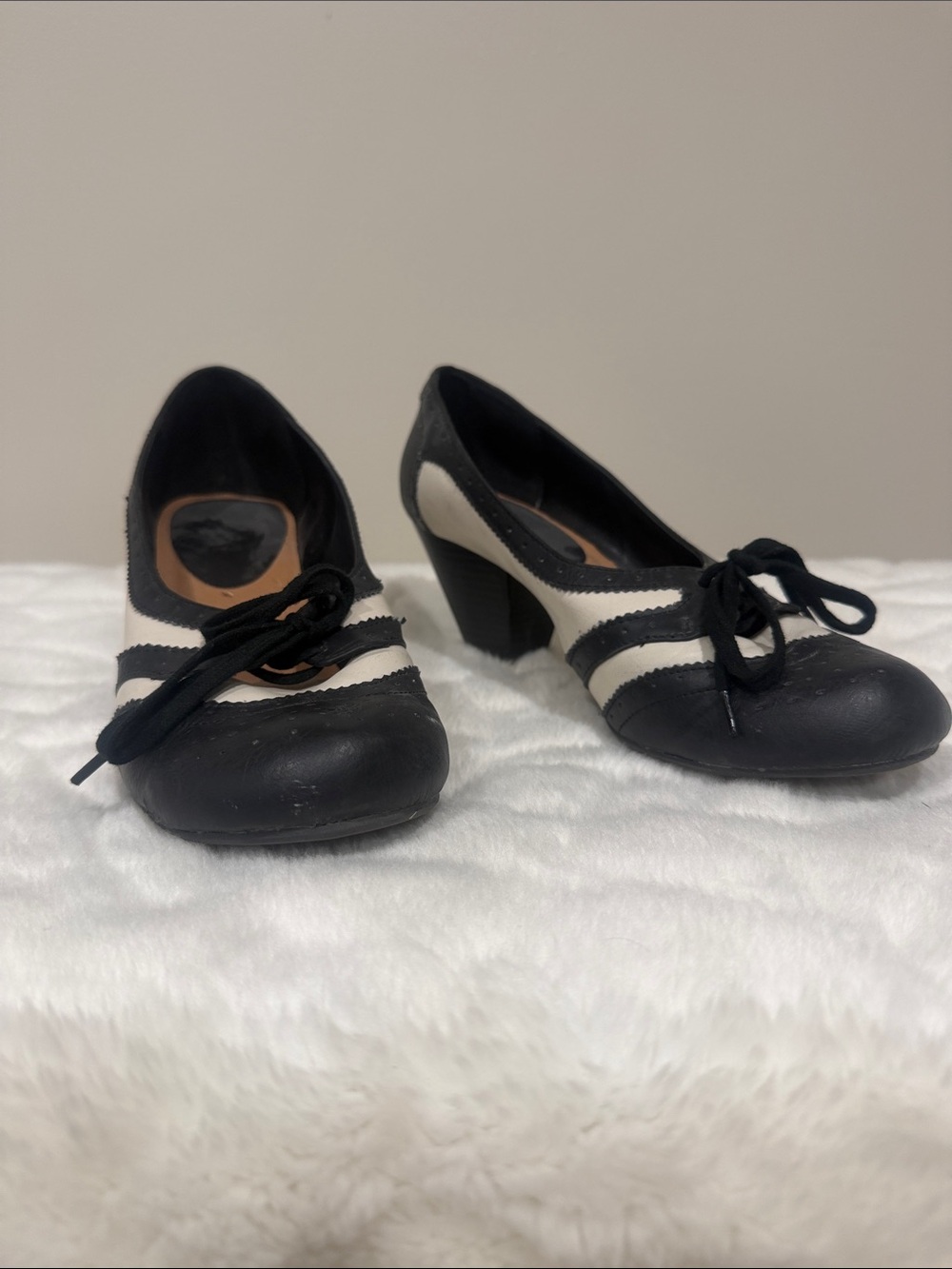 Soda Black and White Lace-Up Block Heel Pumps